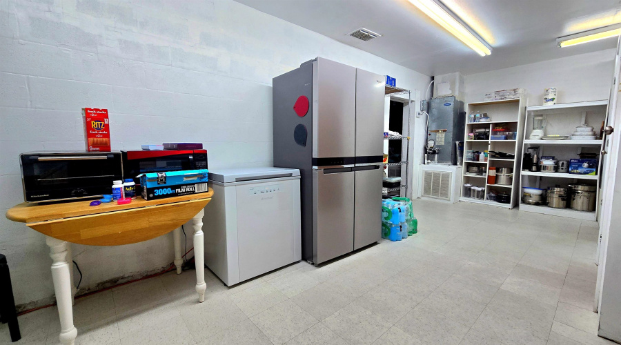 1309 Grant St, Laredo, Texas 78040, ,2 BathroomsBathrooms,Commercial retail/office,For Sale,1309 Grant St,20262056