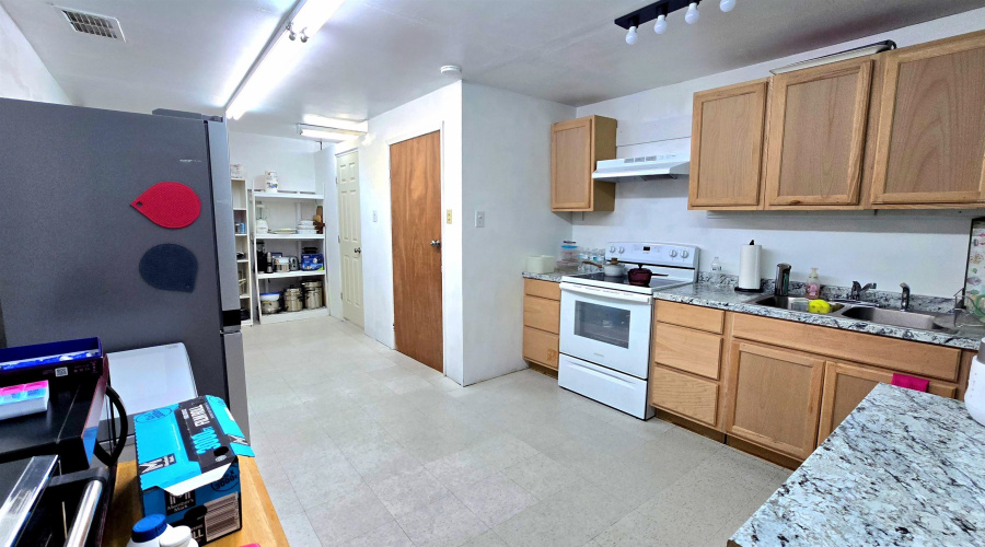 1309 Grant St, Laredo, Texas 78040, ,2 BathroomsBathrooms,Commercial retail/office,For Sale,1309 Grant St,20262056