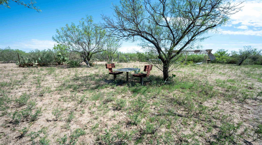 212 Sal si Puedes, Laredo, Texas 78044, ,Land,For Sale,212 Sal si Puedes,20262057