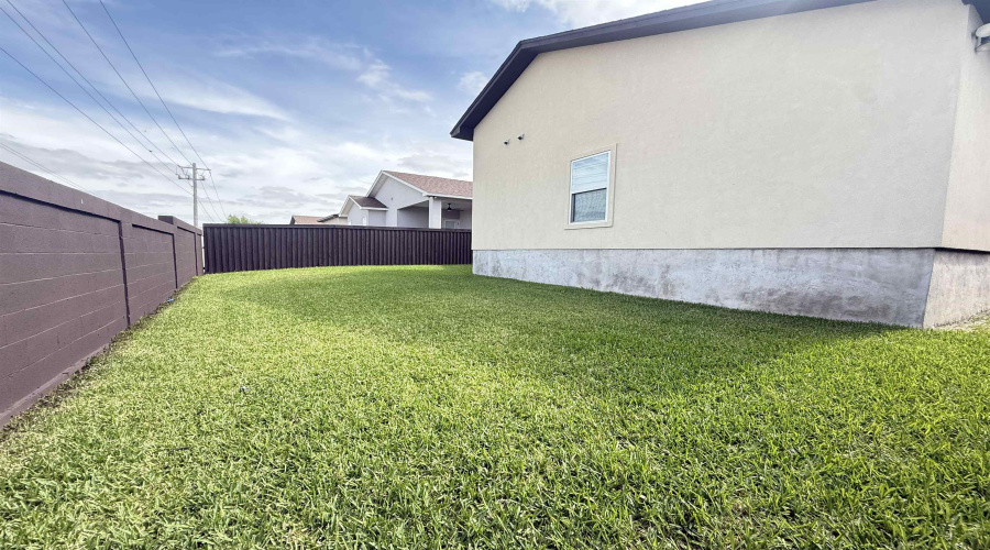 1505 Orto Dr., Laredo, Texas 78045, 3 Bedrooms Bedrooms, 5 Rooms Rooms,2 BathroomsBathrooms,Residential,For Rent,1505 Orto Dr.,20262058