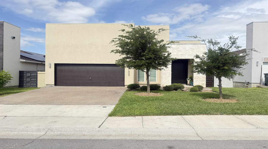 1505 Orto Dr., Laredo, Texas 78045, 3 Bedrooms Bedrooms, 5 Rooms Rooms,2 BathroomsBathrooms,Residential,For Rent,1505 Orto Dr.,20262058