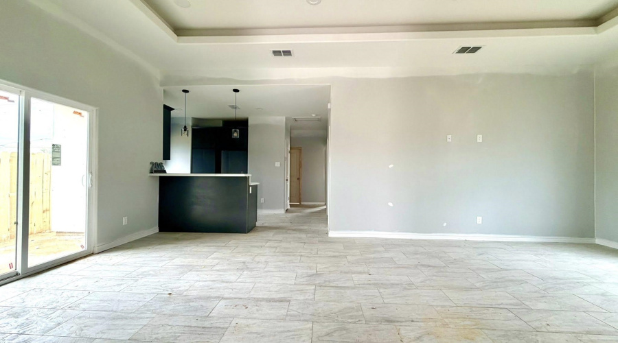 206 Lusitano Dr., Laredo, Texas 78046-7804, 4 Bedrooms Bedrooms, 6 Rooms Rooms,2 BathroomsBathrooms,Residential,For Sale,206 Lusitano Dr.,20262061