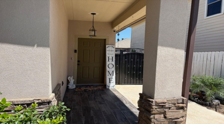 403 Estrella Dr, Lardo, Texas 78043, 3 Bedrooms Bedrooms, 5 Rooms Rooms,2 BathroomsBathrooms,Residential,For Sale,403 Estrella Dr,20262062