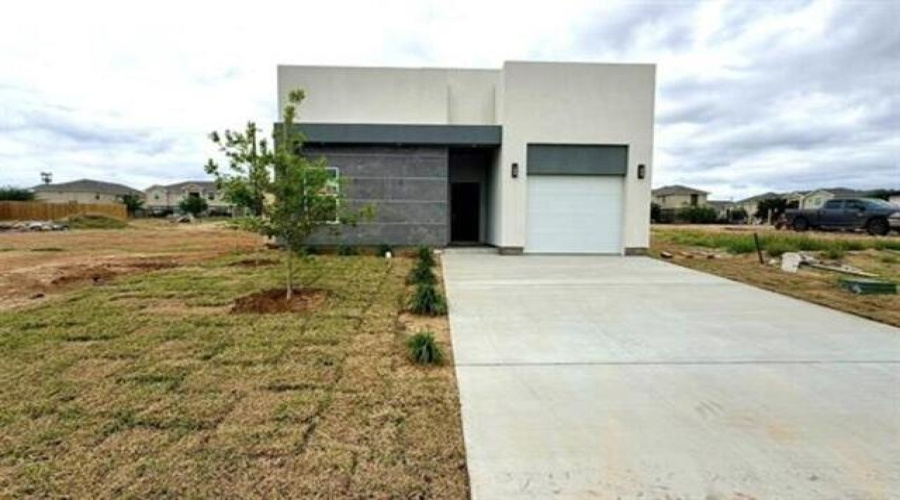 206 Lusitano Dr., Laredo, Texas 78046-7804, 4 Bedrooms Bedrooms, 6 Rooms Rooms,2 BathroomsBathrooms,Residential,For Sale,206 Lusitano Dr.,20262065