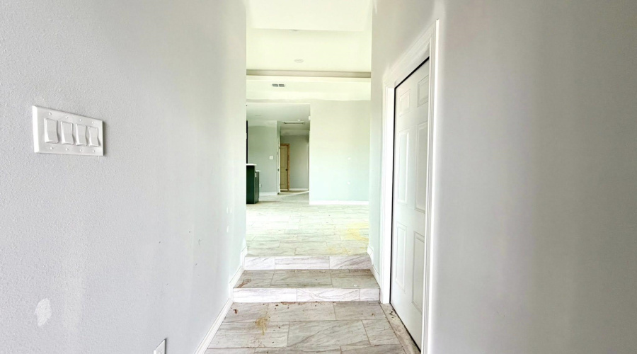 206 Lusitano Dr., Laredo, Texas 78046-7804, 4 Bedrooms Bedrooms, 6 Rooms Rooms,2 BathroomsBathrooms,Residential,For Sale,206 Lusitano Dr.,20262065