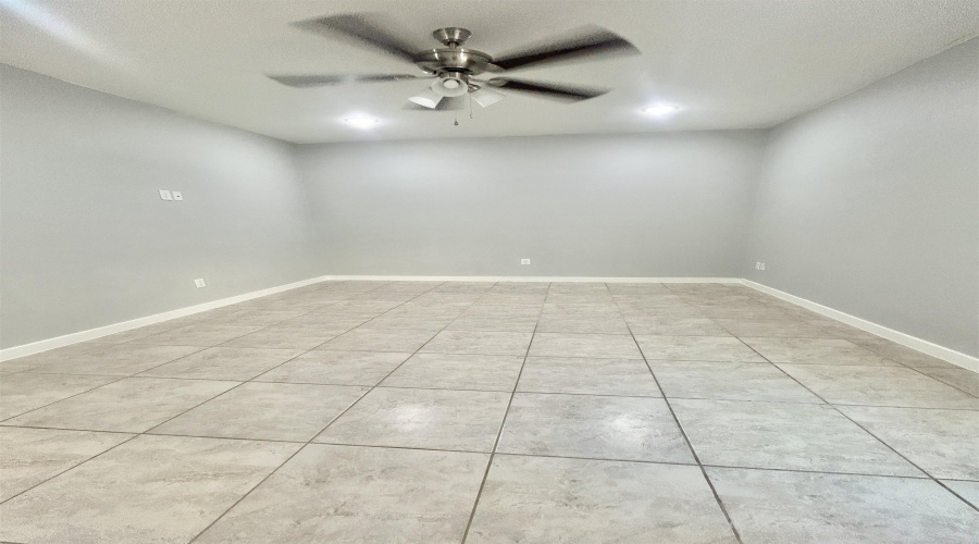 419 W San Jose St, LAREDO, Texas 78040, ,Multi-family,For Rent,419 W San Jose St,20262074