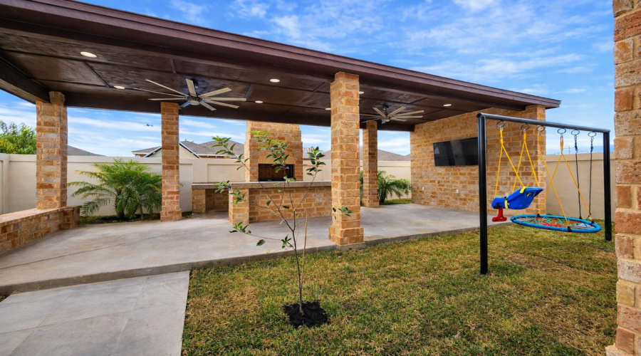 628 Rockrose Dr, Laredo, Texas 78046, 4 Bedrooms Bedrooms, 6 Rooms Rooms,2 BathroomsBathrooms,Residential,For Sale,628 Rockrose Dr,20262067