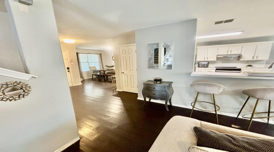 2027 Lima Lp, Laredo, Texas 78045, 4 Bedrooms Bedrooms, 5 Rooms Rooms,2 BathroomsBathrooms,Residential,For Sale,2027 Lima Lp,20262069