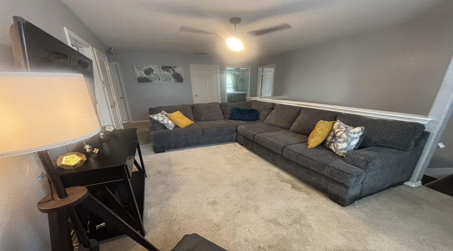 2027 Lima Lp, Laredo, Texas 78045, 4 Bedrooms Bedrooms, 5 Rooms Rooms,2 BathroomsBathrooms,Residential,For Sale,2027 Lima Lp,20262069
