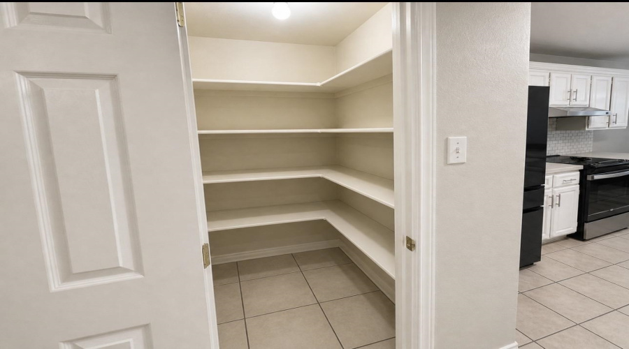 2027 Lima Lp, Laredo, Texas 78045, 4 Bedrooms Bedrooms, 5 Rooms Rooms,2 BathroomsBathrooms,Residential,For Sale,2027 Lima Lp,20262069