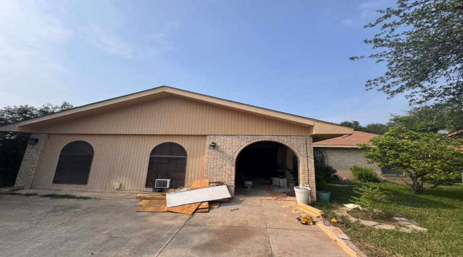 106 Florida St, Laredo, Texas 78041, 1 Bedroom Bedrooms, 2 Rooms Rooms,1 BathroomBathrooms,Residential,For Rent,106 Florida St,20262070