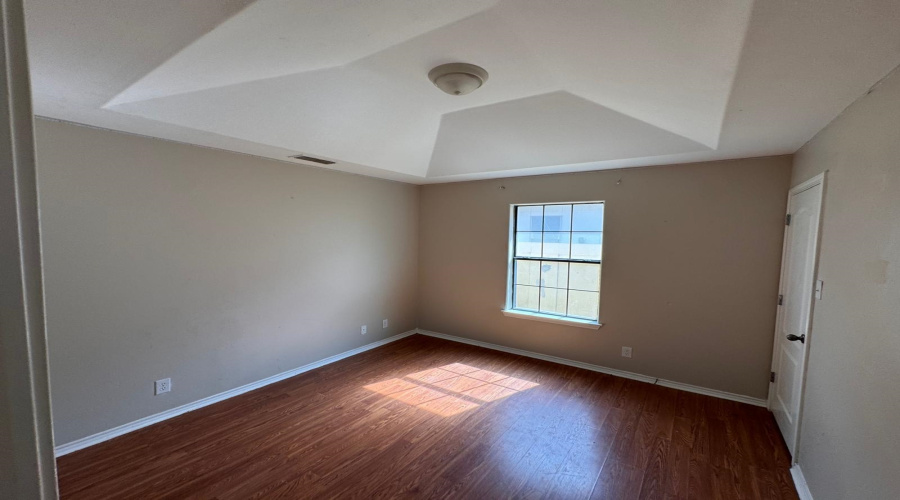 705 Puig Dr, Laredo, Texas 78045, 3 Bedrooms Bedrooms, 4 Rooms Rooms,2 BathroomsBathrooms,Residential,For Rent,705 Puig Dr,20262073