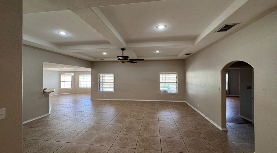 705 Puig Dr, Laredo, Texas 78045, 3 Bedrooms Bedrooms, 4 Rooms Rooms,2 BathroomsBathrooms,Residential,For Rent,705 Puig Dr,20262073