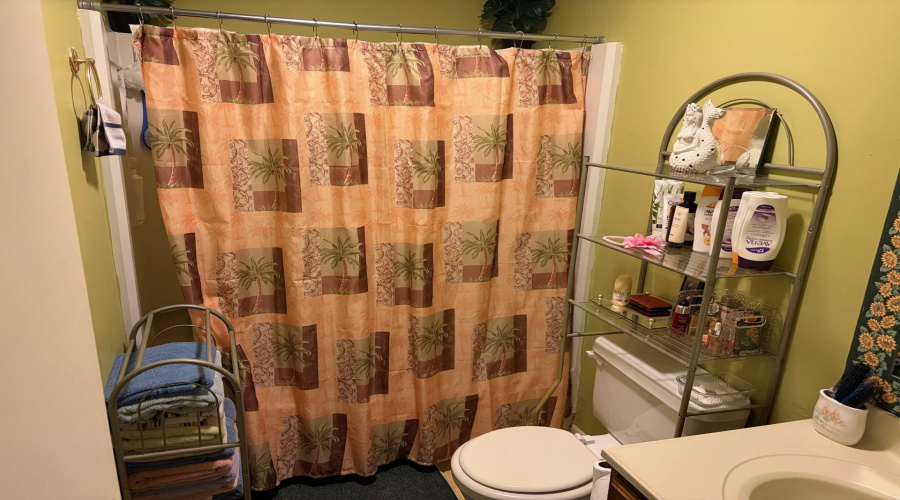 4902 Marcella Ave, Laredo, Texas 78041-6313, 2 Bedrooms Bedrooms, 4 Rooms Rooms,1 BathroomBathrooms,Residential,For Sale,4902 Marcella Ave,20262076