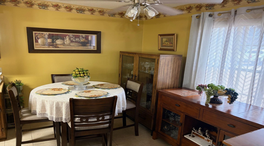4902 Marcella Ave, Laredo, Texas 78041-6313, 2 Bedrooms Bedrooms, 4 Rooms Rooms,1 BathroomBathrooms,Residential,For Sale,4902 Marcella Ave,20262076