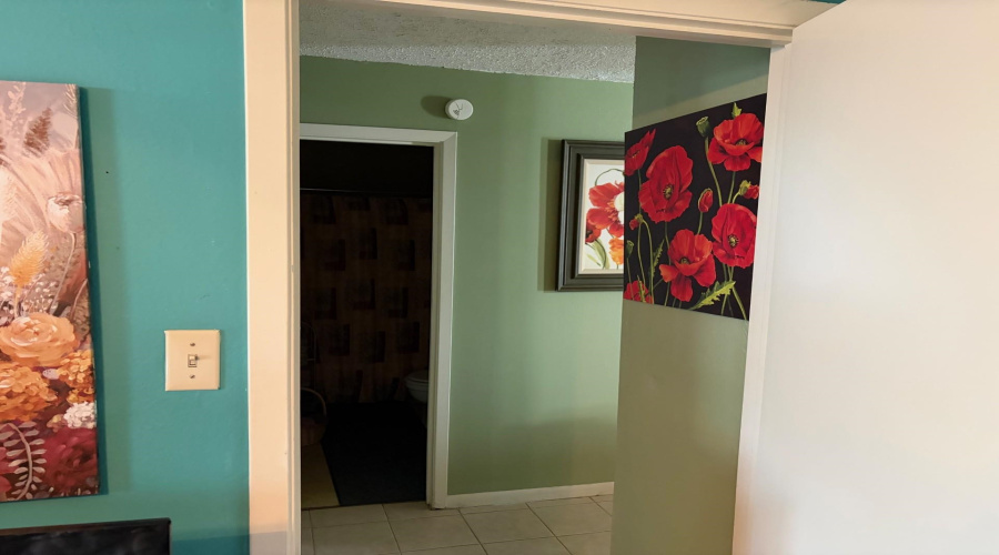 4902 Marcella Ave, Laredo, Texas 78041-6313, 2 Bedrooms Bedrooms, 4 Rooms Rooms,1 BathroomBathrooms,Residential,For Sale,4902 Marcella Ave,20262076