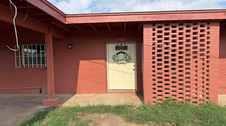 3315 N Arkansas Ave, Laredo, Texas 78043, 2 Bedrooms Bedrooms, 3 Rooms Rooms,1 BathroomBathrooms,Residential,For Rent,3315 N Arkansas Ave,20262077