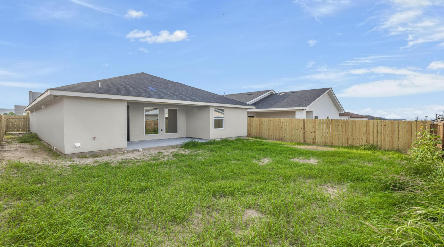 1415 Los Estribos Dr., laredo, Texas 78046, 3 Bedrooms Bedrooms, 5 Rooms Rooms,2 BathroomsBathrooms,Residential,For Sale,1415 Los Estribos Dr.,20262078