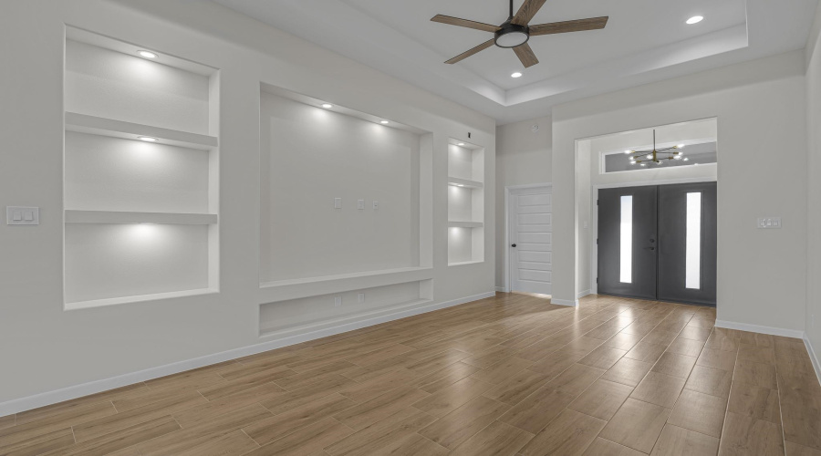 1415 Los Estribos Dr., laredo, Texas 78046, 3 Bedrooms Bedrooms, 5 Rooms Rooms,2 BathroomsBathrooms,Residential,For Sale,1415 Los Estribos Dr.,20262078