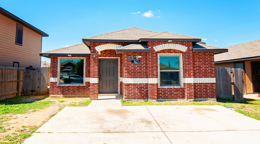 3337 La Terraza Way, Laredo, Texas 78046, 3 Bedrooms Bedrooms, 5 Rooms Rooms,2 BathroomsBathrooms,Residential,For Sale,3337 La Terraza Way,20262079