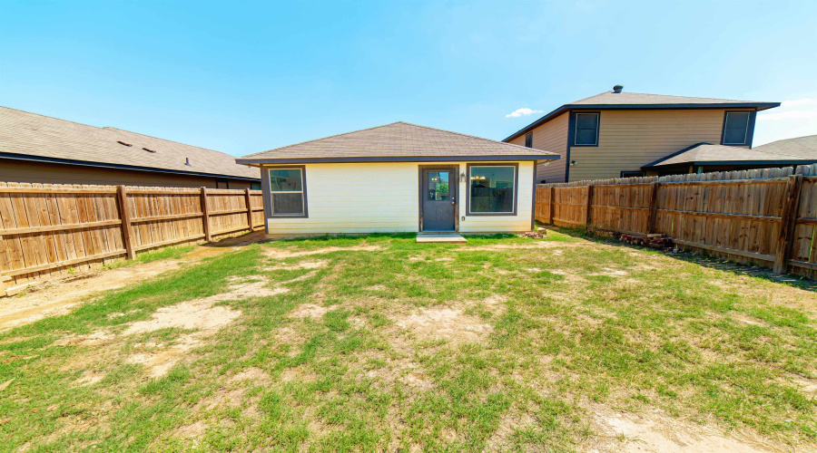 3337 La Terraza Way, Laredo, Texas 78046, 3 Bedrooms Bedrooms, 5 Rooms Rooms,2 BathroomsBathrooms,Residential,For Sale,3337 La Terraza Way,20262079