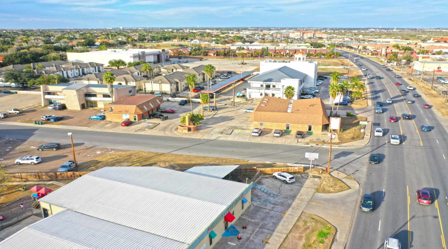 6202 McPherson Rd, Laredo, Texas 78041, 1 Room Rooms,1 BathroomBathrooms,Commercial retail/office,For Rent,6202 McPherson Rd,20262081