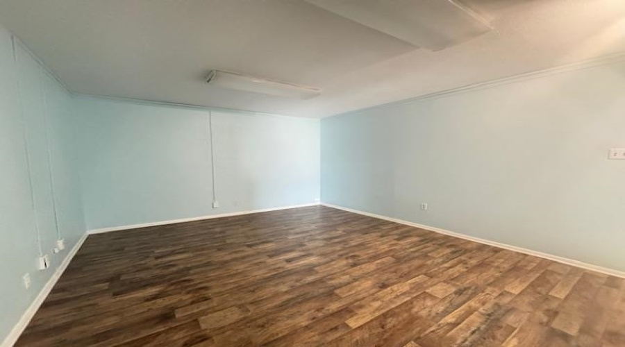 6202 McPherson Rd, Laredo, Texas 78041, 1 Room Rooms,1 BathroomBathrooms,Commercial retail/office,For Rent,6202 McPherson Rd,20262081
