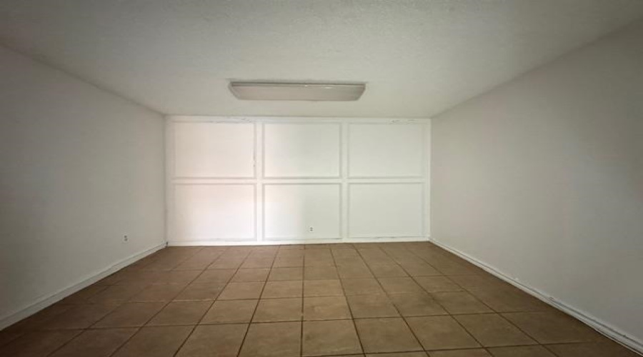 6202 McPherson Rd, Laredo, Texas 78041, 1 Room Rooms,1 BathroomBathrooms,Commercial retail/office,For Rent,6202 McPherson Rd,20262082