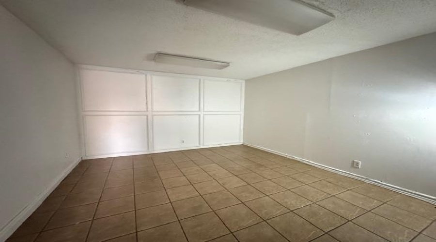 6202 McPherson Rd, Laredo, Texas 78041, 1 Room Rooms,1 BathroomBathrooms,Commercial retail/office,For Rent,6202 McPherson Rd,20262082