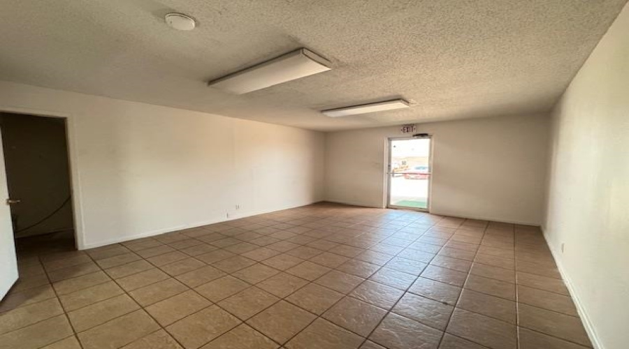 6202 McPherson Rd, Laredo, Texas 78041, 1 Room Rooms,1 BathroomBathrooms,Commercial retail/office,For Rent,6202 McPherson Rd,20262084