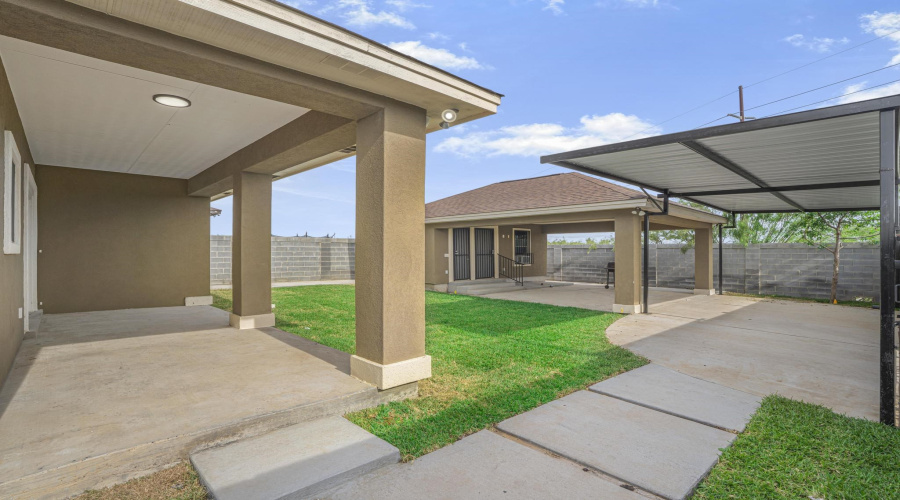 3801 Yvonne Ramirez Ct., Laredo, Texas 78046, 4 Bedrooms Bedrooms, 8 Rooms Rooms,2 BathroomsBathrooms,Residential,For Sale,3801 Yvonne Ramirez Ct.,20262083