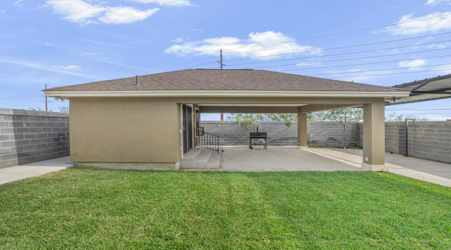 3801 Yvonne Ramirez Ct., Laredo, Texas 78046, 4 Bedrooms Bedrooms, 8 Rooms Rooms,2 BathroomsBathrooms,Residential,For Sale,3801 Yvonne Ramirez Ct.,20262083