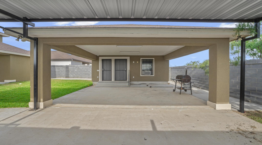 3801 Yvonne Ramirez Ct., Laredo, Texas 78046, 4 Bedrooms Bedrooms, 8 Rooms Rooms,2 BathroomsBathrooms,Residential,For Sale,3801 Yvonne Ramirez Ct.,20262083