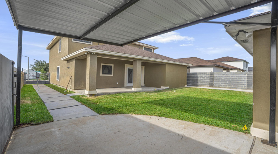 3801 Yvonne Ramirez Ct., Laredo, Texas 78046, 4 Bedrooms Bedrooms, 8 Rooms Rooms,2 BathroomsBathrooms,Residential,For Sale,3801 Yvonne Ramirez Ct.,20262083