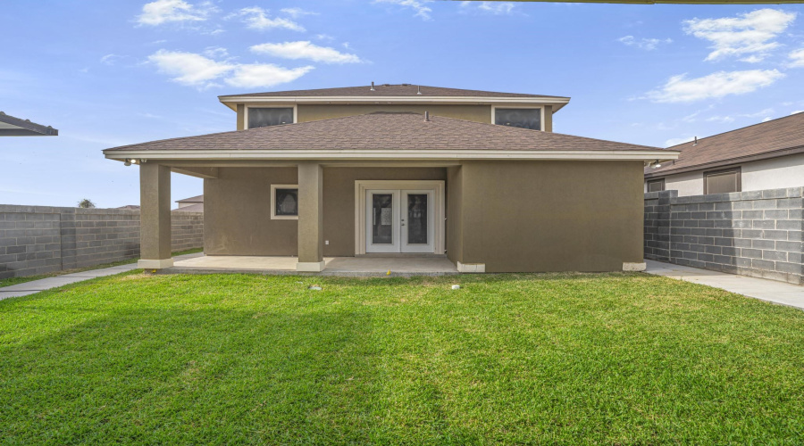 3801 Yvonne Ramirez Ct., Laredo, Texas 78046, 4 Bedrooms Bedrooms, 8 Rooms Rooms,2 BathroomsBathrooms,Residential,For Sale,3801 Yvonne Ramirez Ct.,20262083