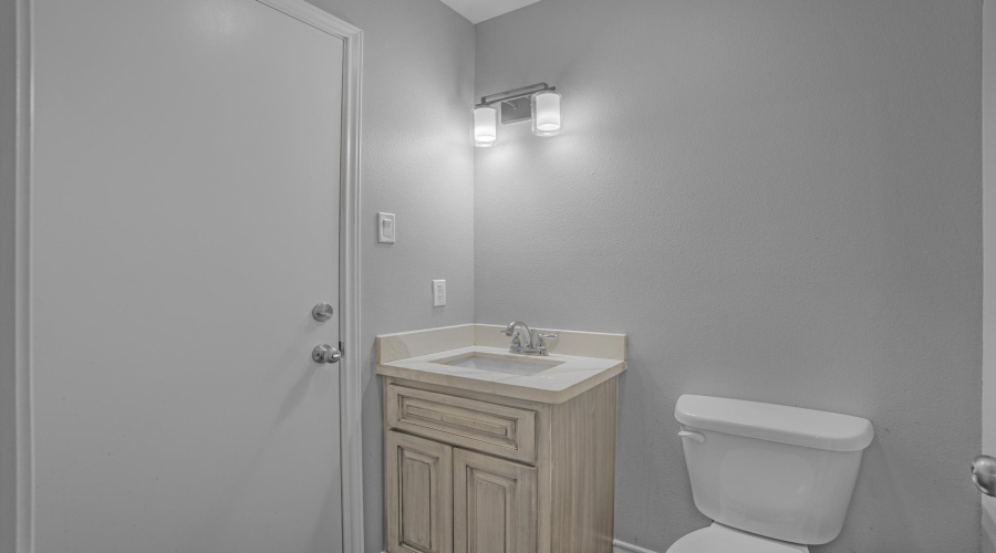 3801 Yvonne Ramirez Ct., Laredo, Texas 78046, 4 Bedrooms Bedrooms, 8 Rooms Rooms,2 BathroomsBathrooms,Residential,For Sale,3801 Yvonne Ramirez Ct.,20262083