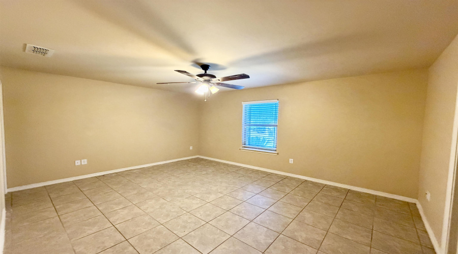 1515 Cozumel Dr, Laredo, Texas 78046, 4 Bedrooms Bedrooms, 5 Rooms Rooms,2 BathroomsBathrooms,Residential,For Sale,1515 Cozumel Dr,20262087