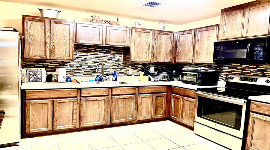 1515 Cozumel Dr, Laredo, Texas 78046, 4 Bedrooms Bedrooms, 5 Rooms Rooms,2 BathroomsBathrooms,Residential,For Sale,1515 Cozumel Dr,20262087