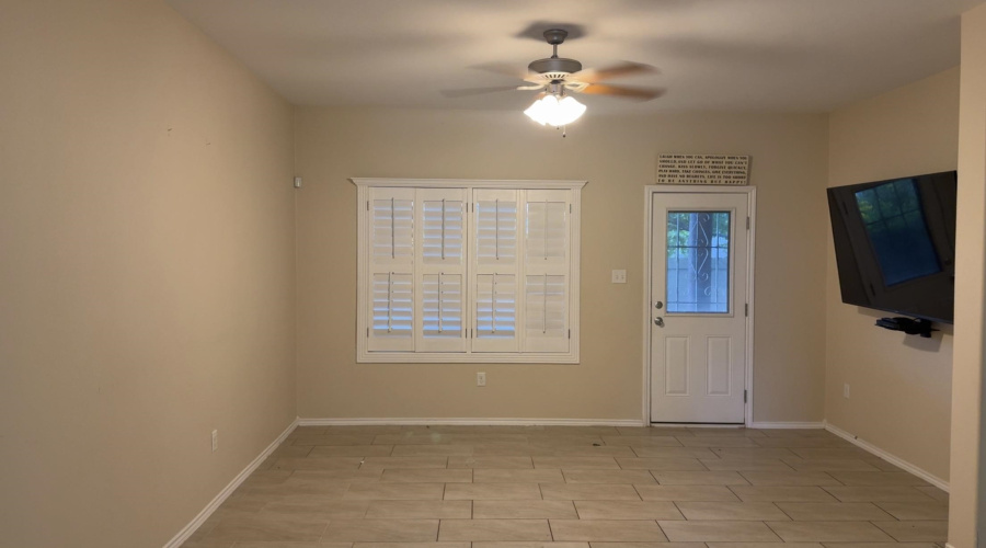 3307 Simmental Dr, LAREDO, Texas 78046, 3 Bedrooms Bedrooms, 6 Rooms Rooms,2 BathroomsBathrooms,Residential,For Rent,3307 Simmental Dr,20262088