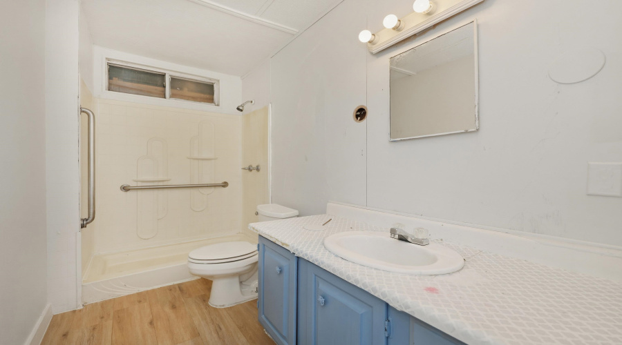2811 Lee Ave, Laredo, Texas 78040, 1 Bedroom Bedrooms, 2 Rooms Rooms,1 BathroomBathrooms,Residential,For Sale,2811 Lee Ave,20262089