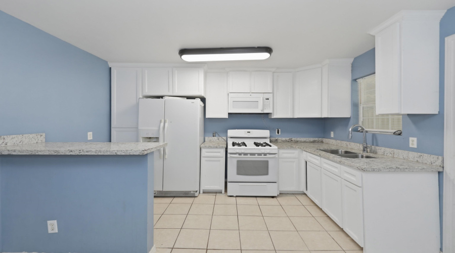 2811 Lee Ave, Laredo, Texas 78040, 1 Bedroom Bedrooms, 2 Rooms Rooms,1 BathroomBathrooms,Residential,For Sale,2811 Lee Ave,20262089