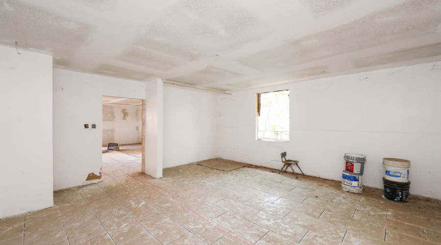 2811 Lee Ave, Laredo, Texas 78040, 1 Bedroom Bedrooms, 2 Rooms Rooms,1 BathroomBathrooms,Residential,For Sale,2811 Lee Ave,20262089