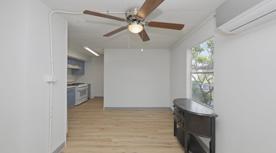 2811 Lee Ave, Laredo, Texas 78040, 1 Bedroom Bedrooms, 2 Rooms Rooms,1 BathroomBathrooms,Residential,For Sale,2811 Lee Ave,20262089