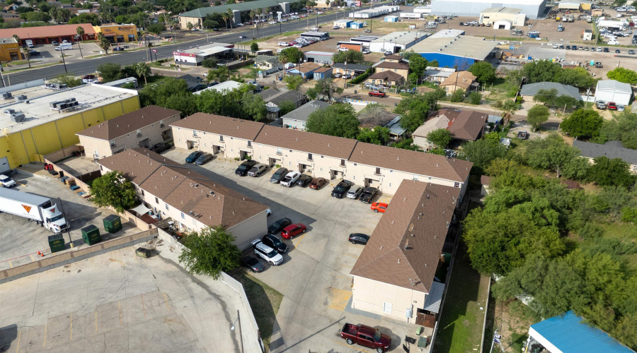 201 Abigail Dominguez, Laredo, Texas 78043, 3 Bedrooms Bedrooms, 5 Rooms Rooms,2 BathroomsBathrooms,Residential,For Sale,201 Abigail Dominguez,20262090