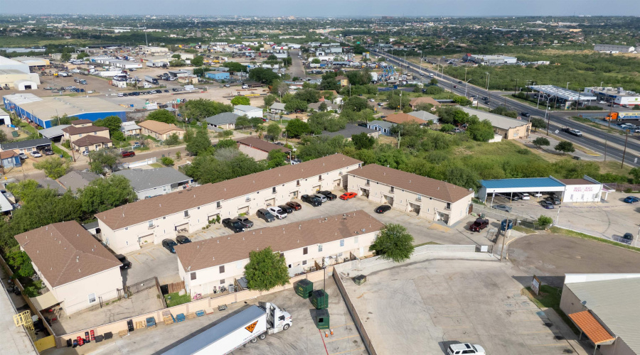 201 Abigail Dominguez, Laredo, Texas 78043, 3 Bedrooms Bedrooms, 5 Rooms Rooms,2 BathroomsBathrooms,Residential,For Sale,201 Abigail Dominguez,20262090