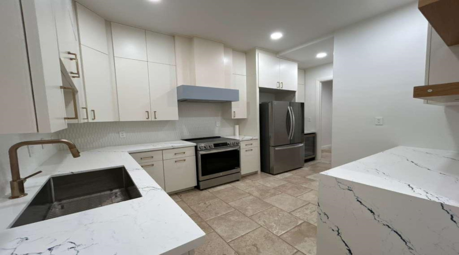 2110 Bermuda Dr, Laredo, Texas 78045, 3 Bedrooms Bedrooms, 8 Rooms Rooms,4 BathroomsBathrooms,Residential,For Sale,2110 Bermuda Dr,20262091