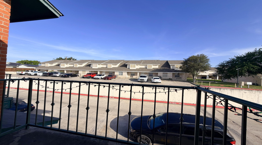 8915 McPherson Rd, Laredo, Texas 78041, 2 Bedrooms Bedrooms, 2 Rooms Rooms,2 BathroomsBathrooms,Residential,For Sale,8915 McPherson Rd,20262092