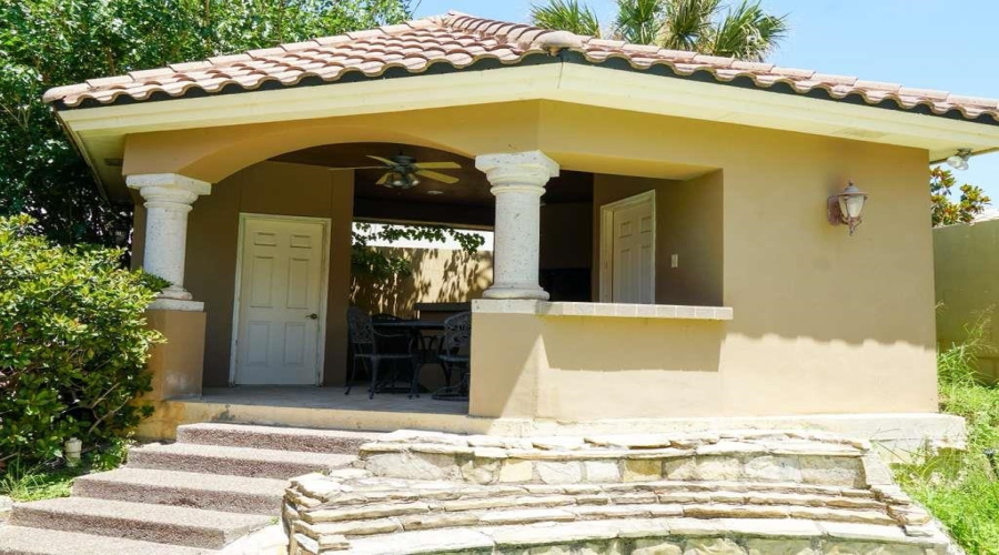 331 St Julien Dr, LAREDO, Texas 78041, 4 Bedrooms Bedrooms, 10 Rooms Rooms,4 BathroomsBathrooms,Residential,For Sale,331 St Julien Dr,20262098