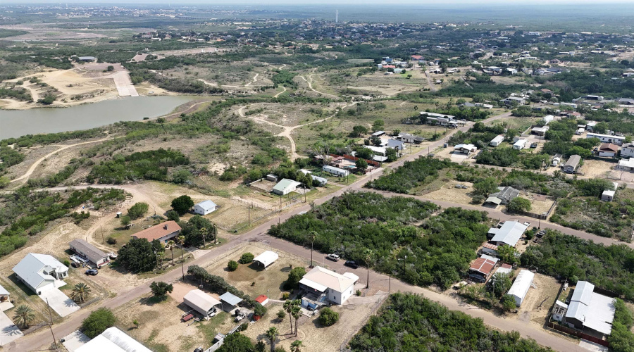 5205 Pascual Ln, Zapata, Texas 78076, 3 Bedrooms Bedrooms, 6 Rooms Rooms,3 BathroomsBathrooms,Residential,For Sale,5205 Pascual Ln,20254947