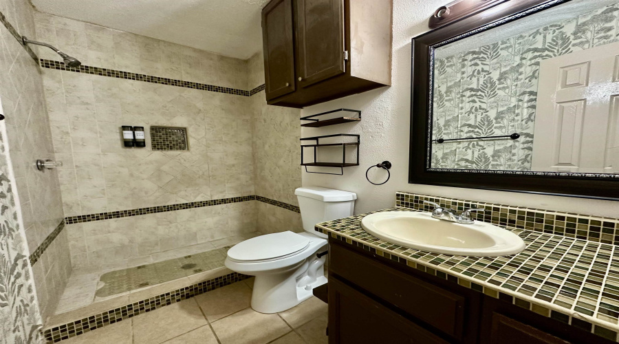 8915 McPherson Rd, Laredo, Texas 78041, 2 Bedrooms Bedrooms, 2 Rooms Rooms,2 BathroomsBathrooms,Residential,For Sale,8915 McPherson Rd,20262102